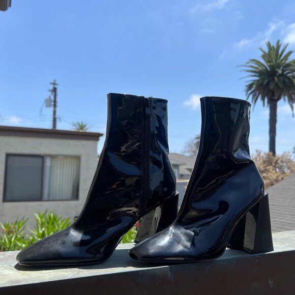 PrettyLittleThing Shoes - PrettyLittleThing Black Square Toe Ankle Boots